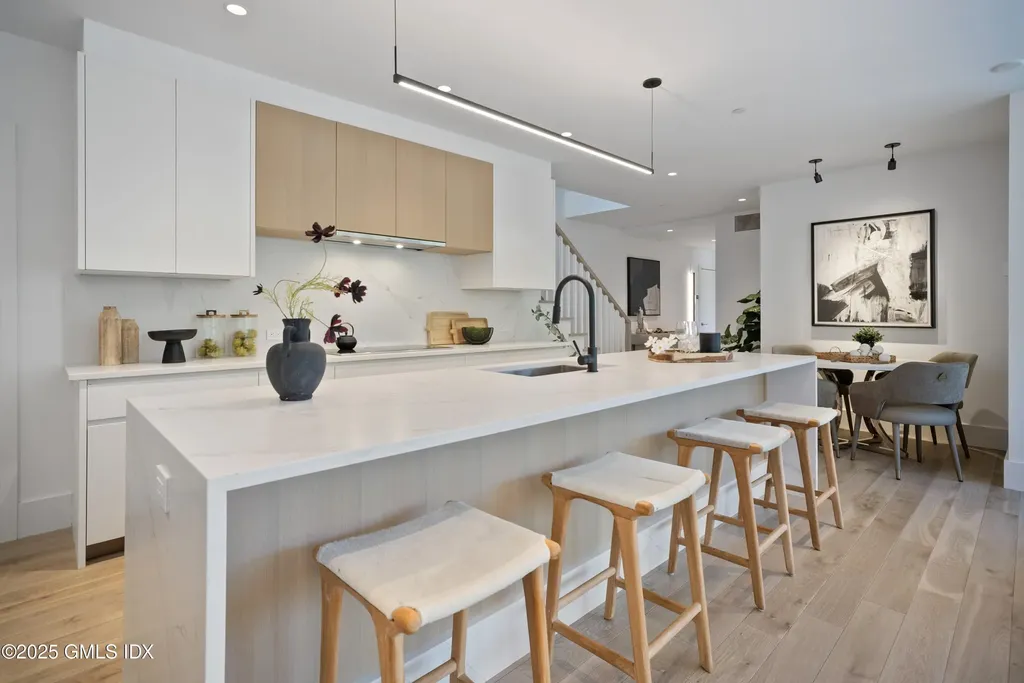 41 Richmondville Avenue Westport CT 06880