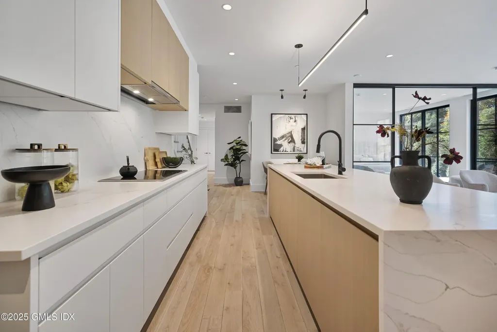 41 Richmondville Avenue Westport CT 06880