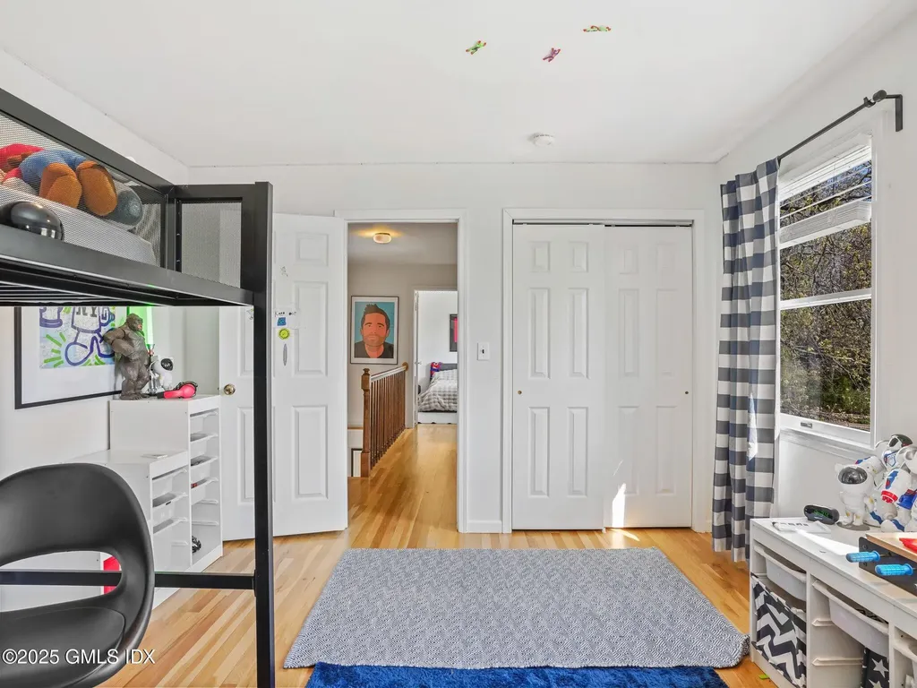 6 Coventry Lane Riverside CT 06878