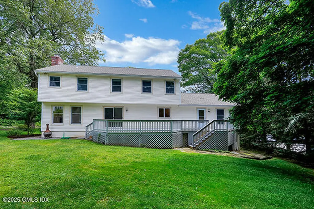 6 Coventry Lane Riverside CT 06878