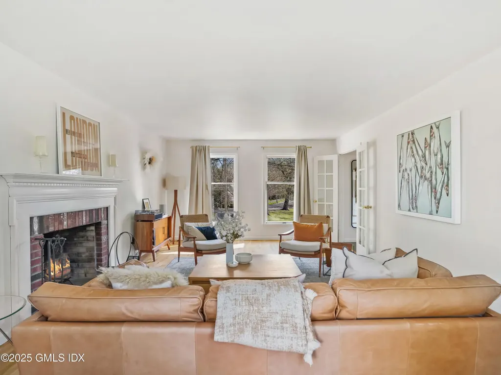 6 Coventry Lane Riverside CT 06878