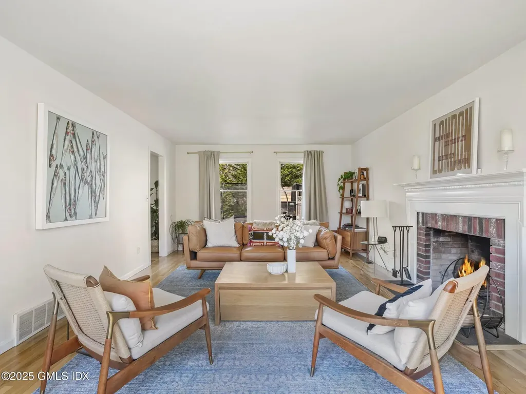 6 Coventry Lane Riverside CT 06878