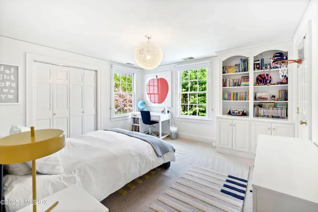 8 Woodside Road Greenwich CT 06830