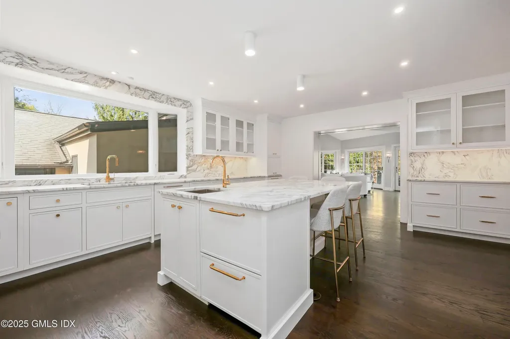 21 Calhoun Drive Greenwich CT 06831