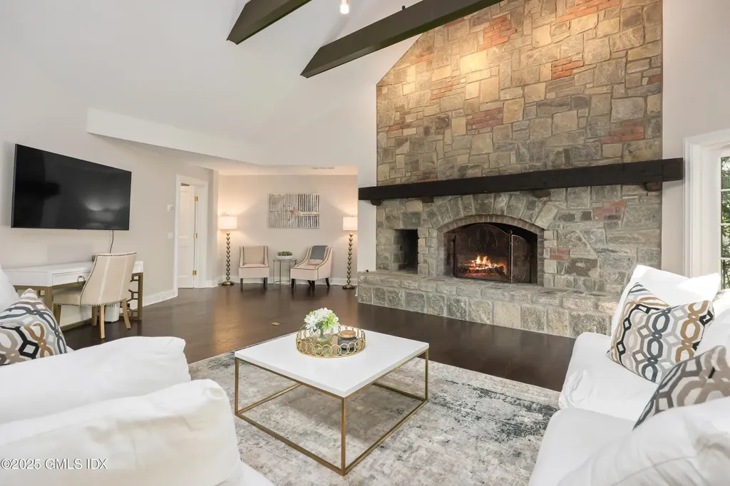 21 Calhoun Drive Greenwich CT 06831