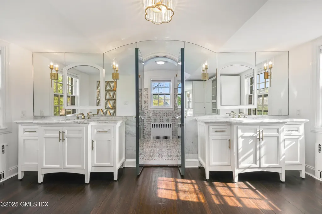 21 Calhoun Drive Greenwich CT 06831