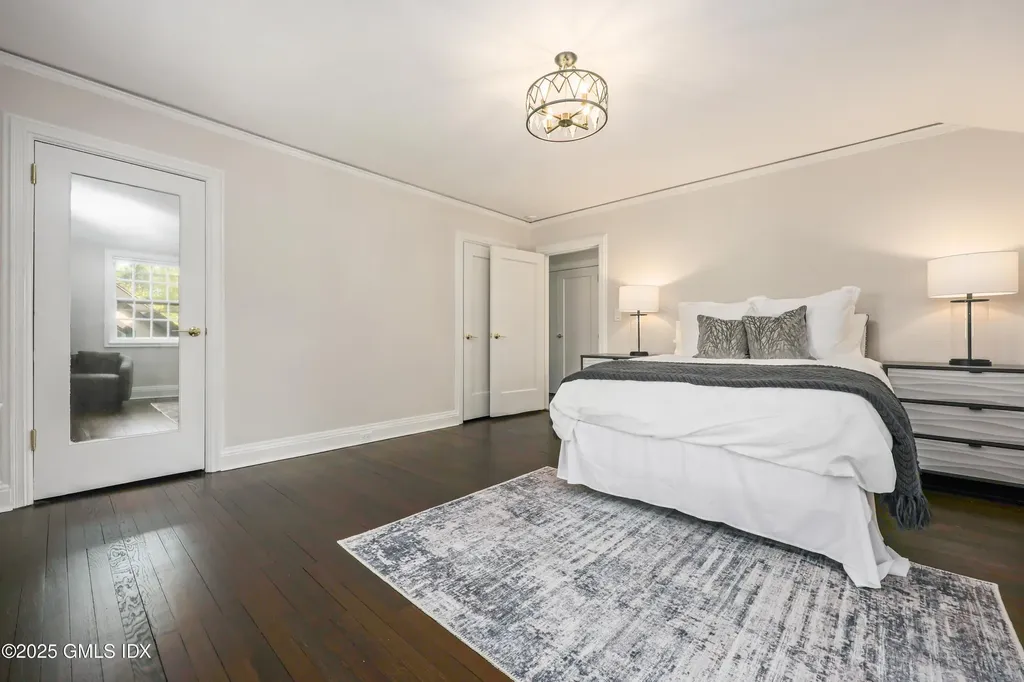 21 Calhoun Drive Greenwich CT 06831