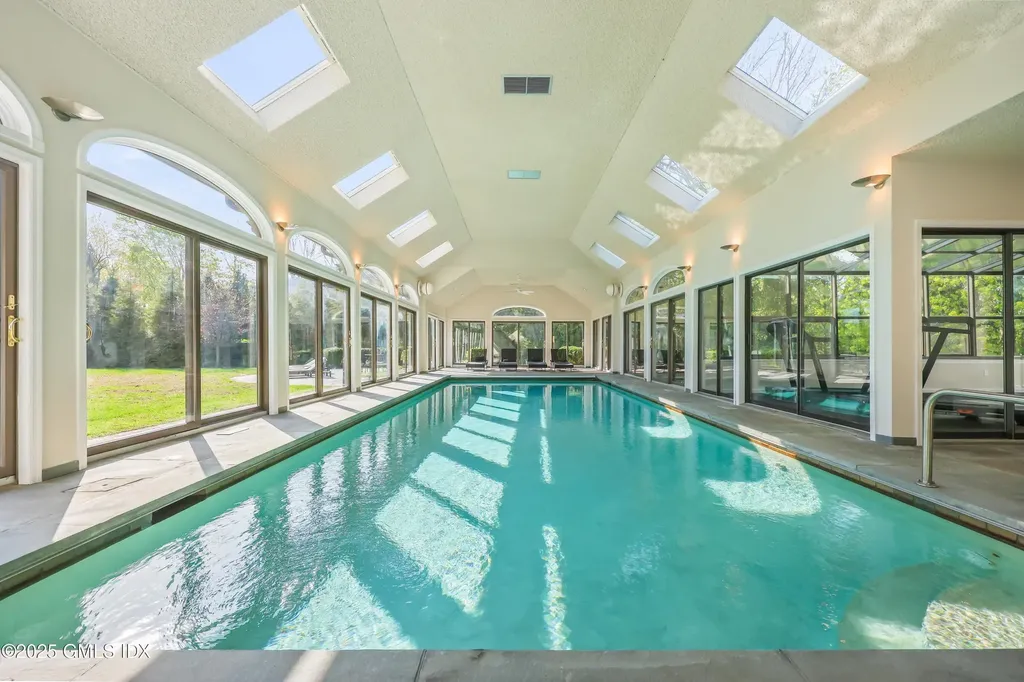 21 Calhoun Drive Greenwich CT 06831