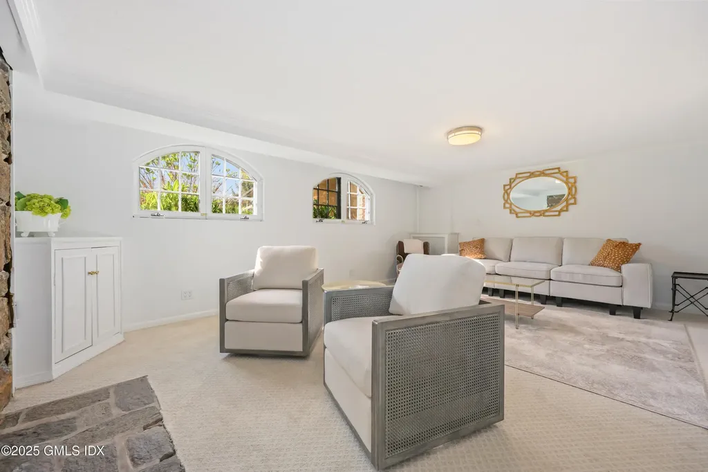 21 Calhoun Drive Greenwich CT 06831