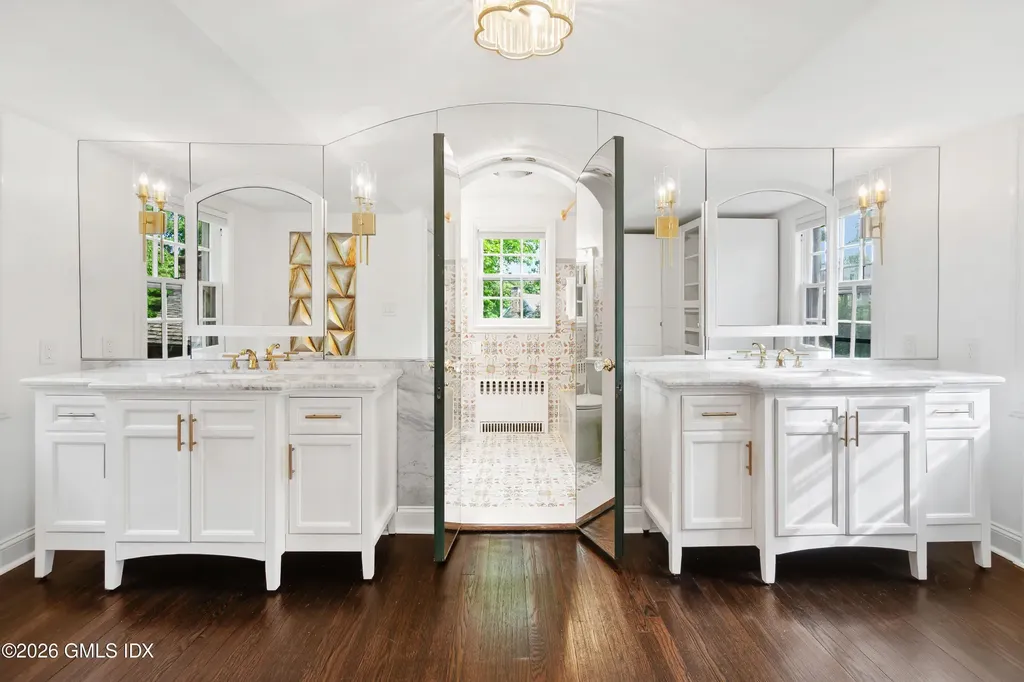 21 Calhoun Drive Greenwich CT 06831