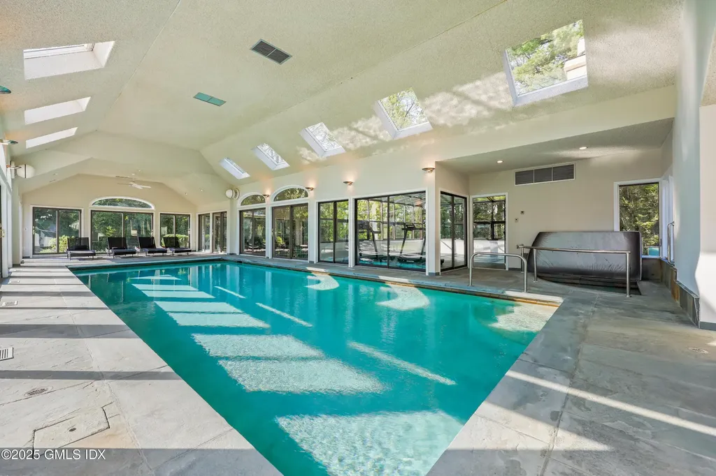 21 Calhoun Drive Greenwich CT 06831