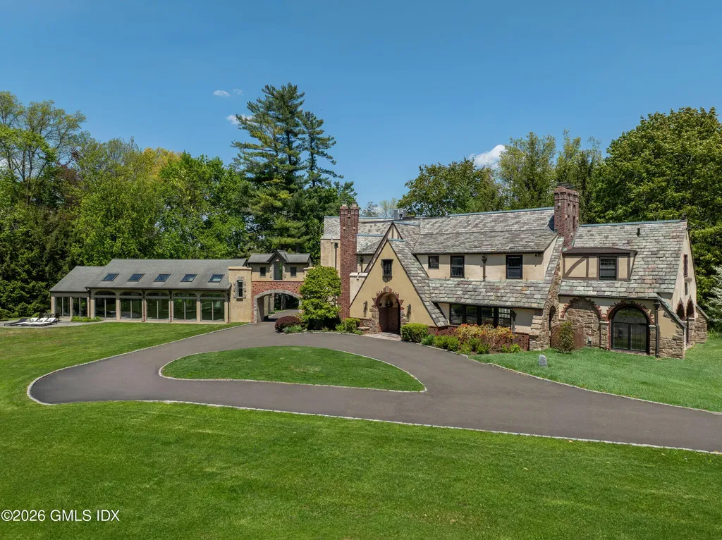 21 Calhoun Drive Greenwich CT 06831