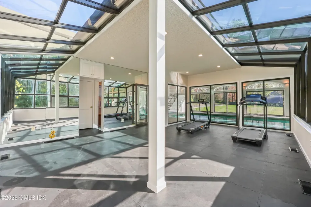 21 Calhoun Drive Greenwich CT 06831