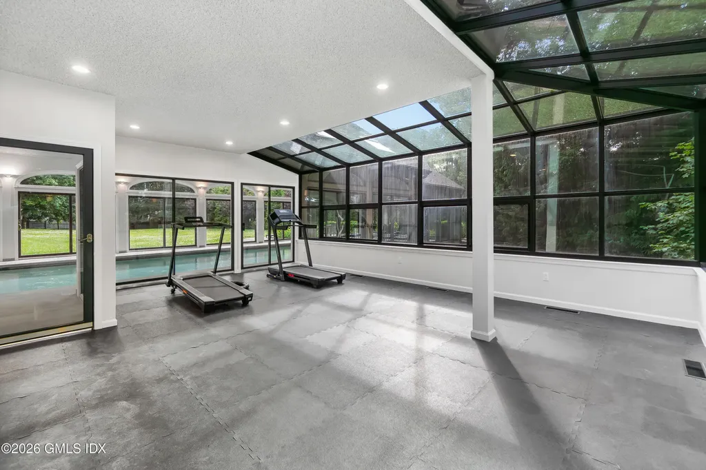 21 Calhoun Drive Greenwich CT 06831