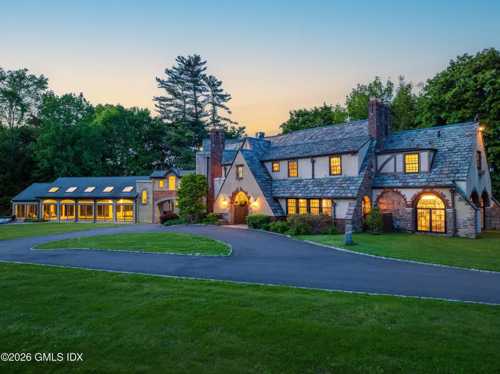21 Calhoun Drive Greenwich CT 06831