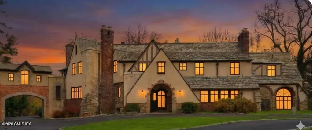21 Calhoun Drive Greenwich CT 06831