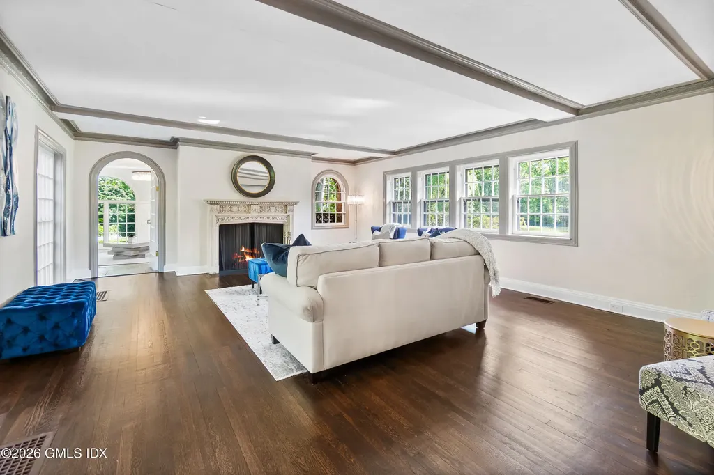 21 Calhoun Drive Greenwich CT 06831
