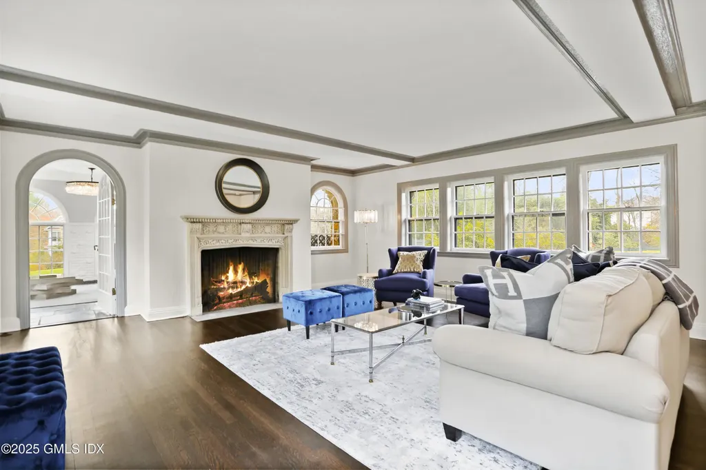 21 Calhoun Drive Greenwich CT 06831