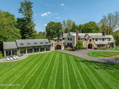 21 Calhoun Drive Greenwich CT 06831