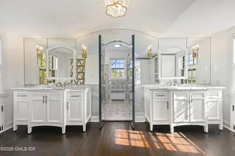 21 Calhoun Drive Greenwich CT 06831