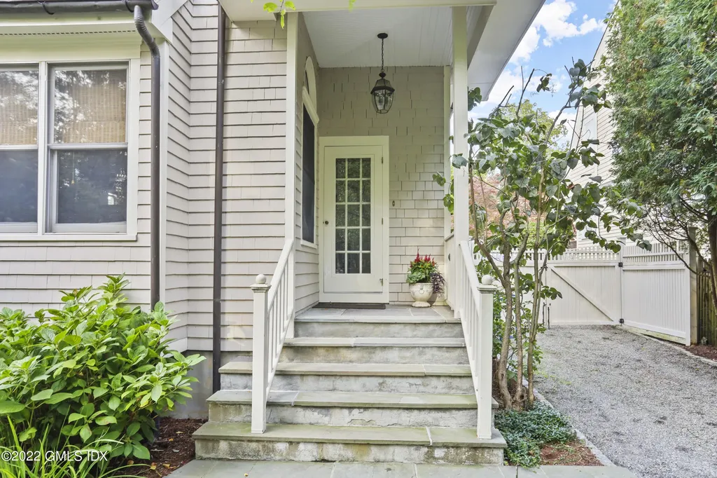 12 Maher Avenue Greenwich CT 06830