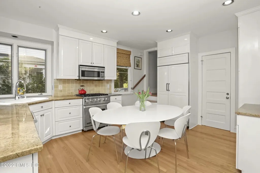 12 Maher Avenue Greenwich CT 06830