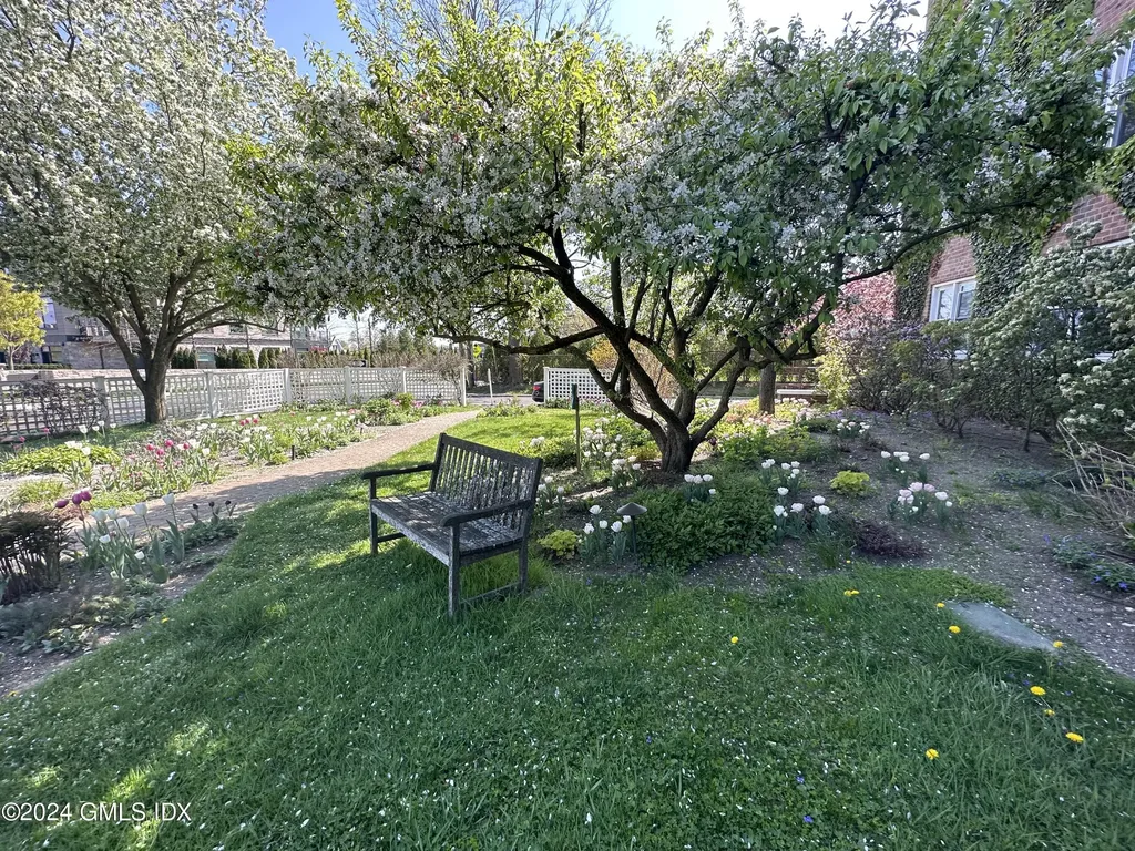 30 Brookside Drive Greenwich CT 06830