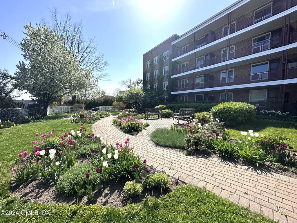 30 Brookside Drive Greenwich CT 06830