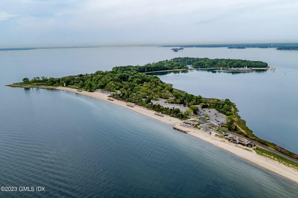 30 Brookside Drive Greenwich CT 06830