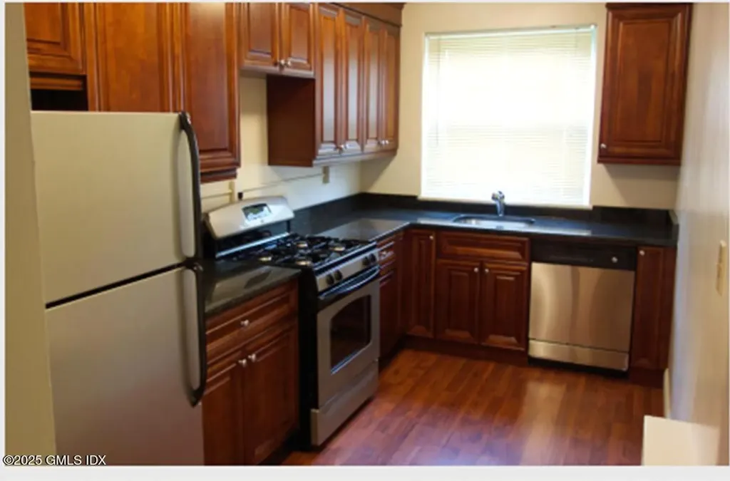 30 Brookside Drive Greenwich CT 06830