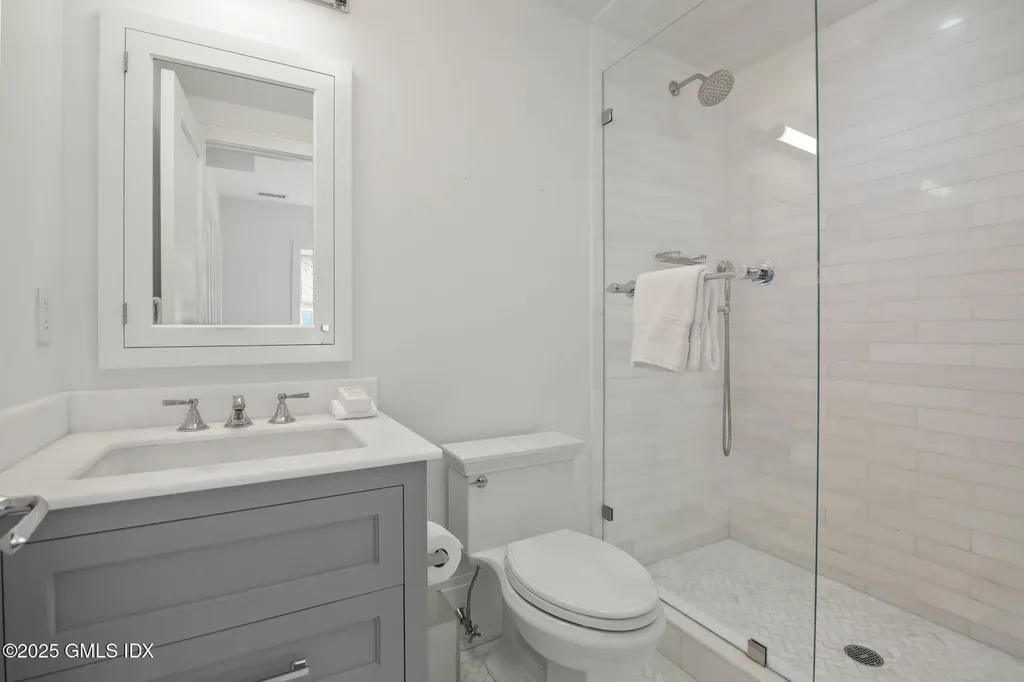 2 Oneida Drive Greenwich CT 06830