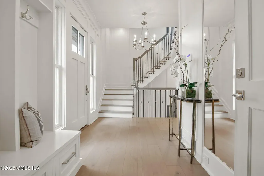 2 Oneida Drive Greenwich CT 06830