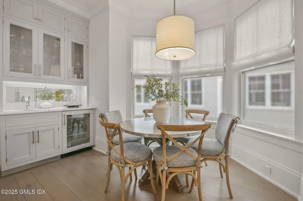 2 Oneida Drive Greenwich CT 06830