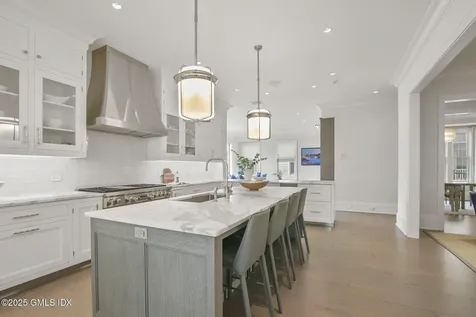 2 Oneida Drive Greenwich CT 06830