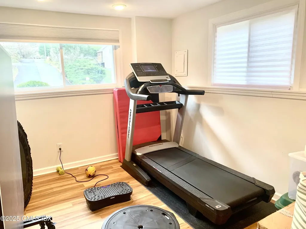 67 Florence Road Riverside CT 06878