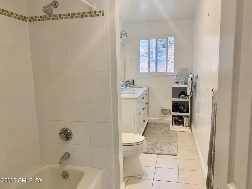 67 Florence Road Riverside CT 06878