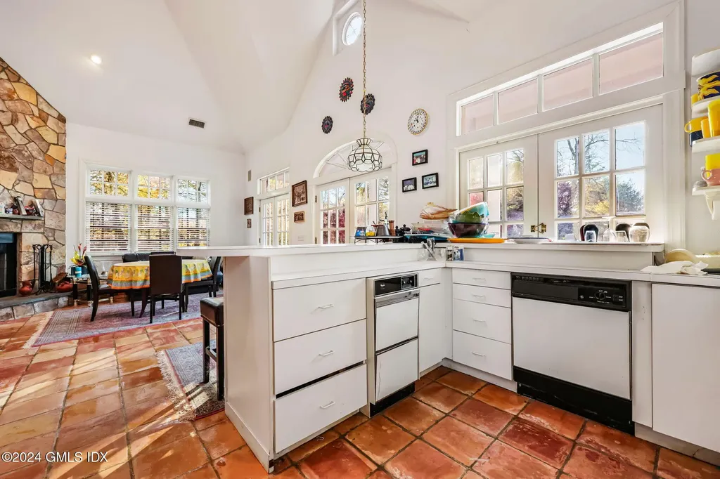 477 Lake Avenue Greenwich CT 06830