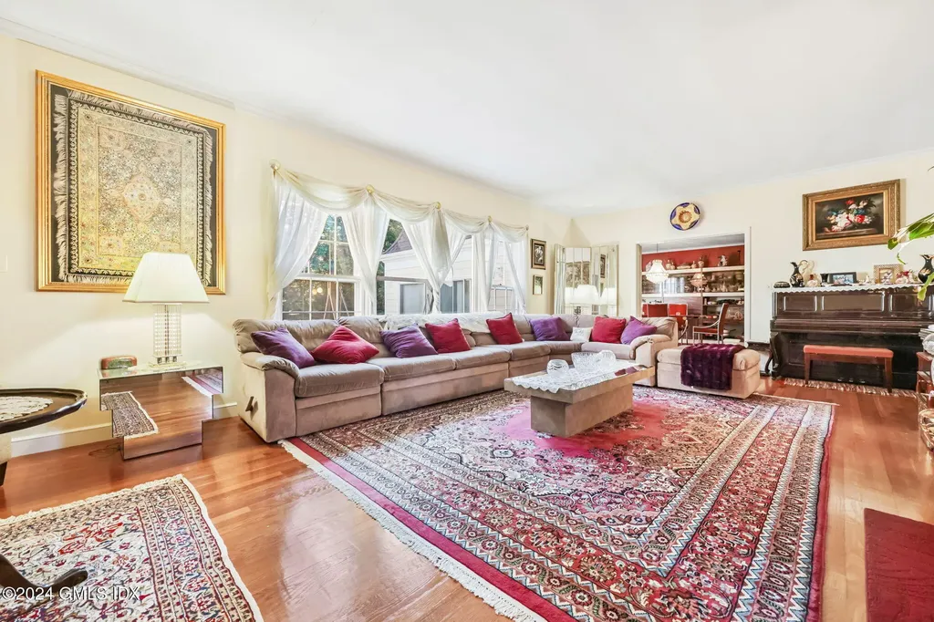 477 Lake Avenue Greenwich CT 06830