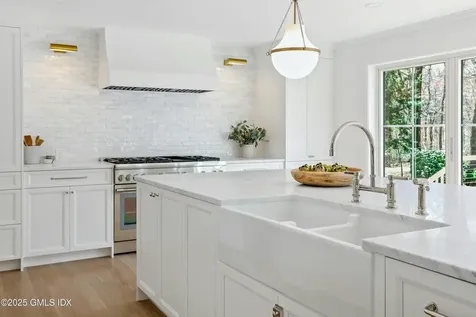 34 Sawmill Lane Greenwich CT 06830