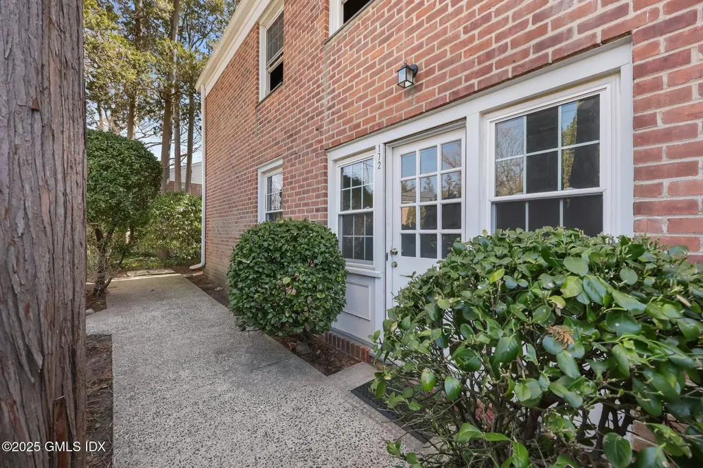 172 Putnam Park Greenwich CT 06830