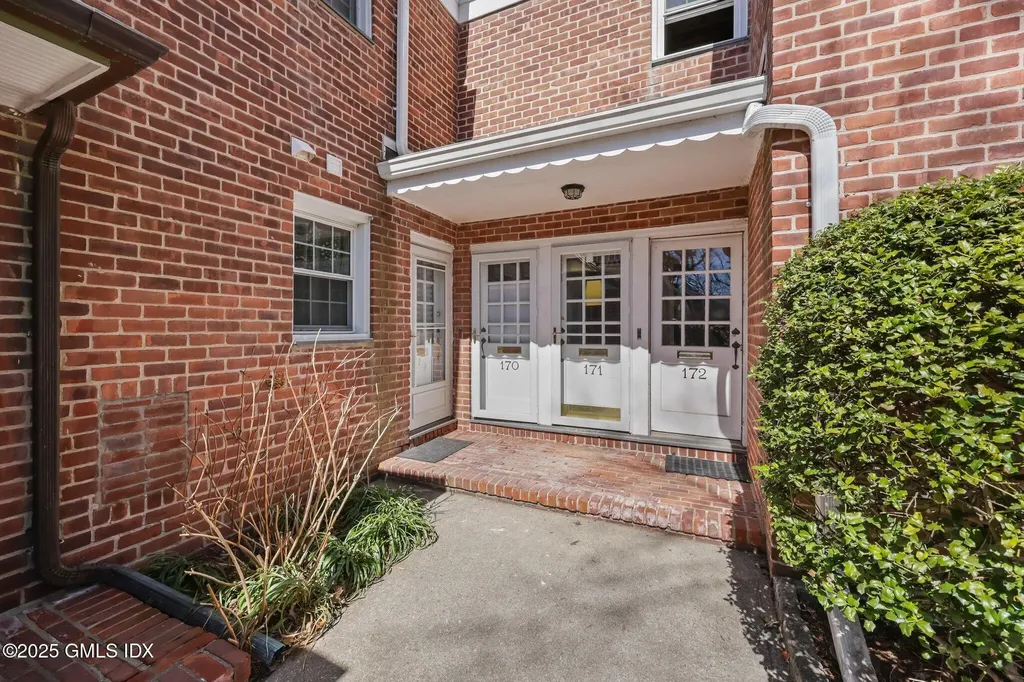 172 Putnam Park Greenwich CT 06830