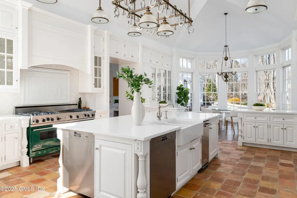 11 Conyers Farm Drive Greenwich CT 06831