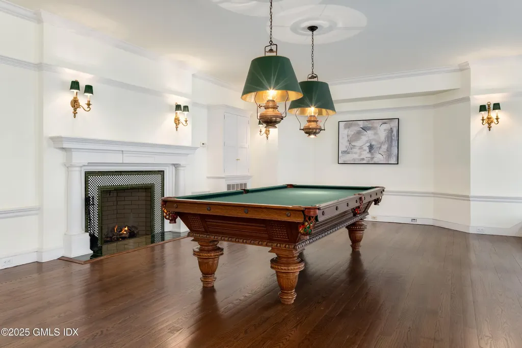 11 Conyers Farm Drive Greenwich CT 06831