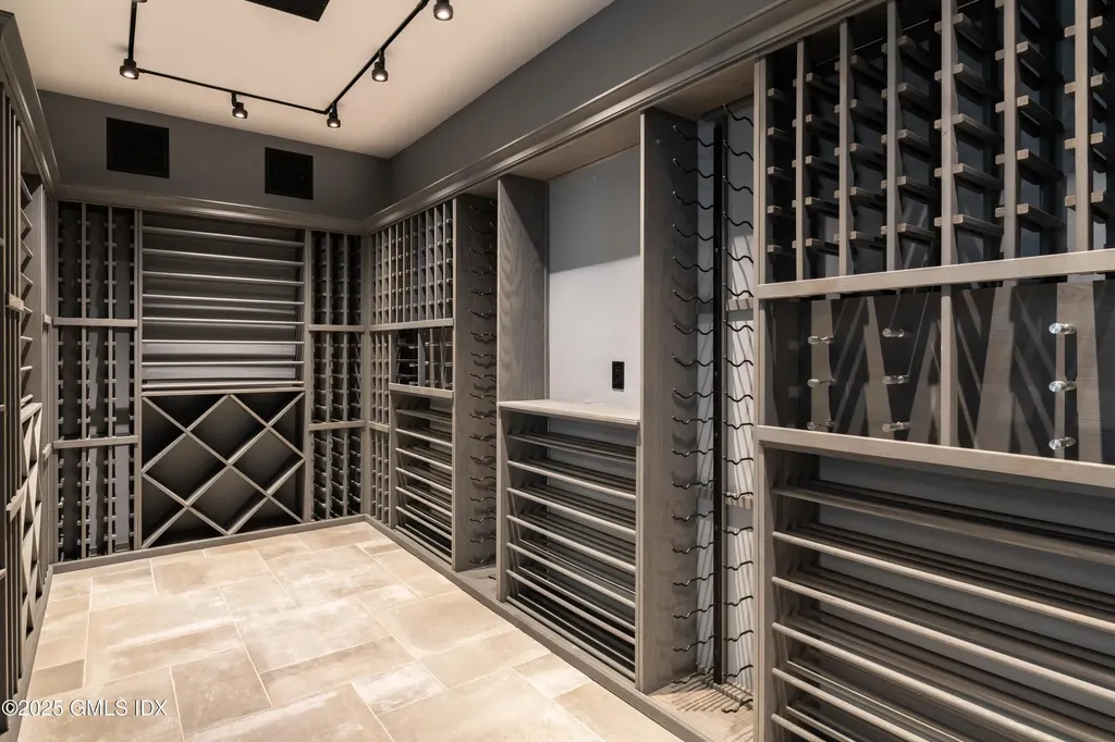 11 Conyers Farm Drive Greenwich CT 06831