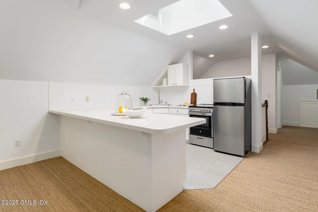 11 Conyers Farm Drive Greenwich CT 06831