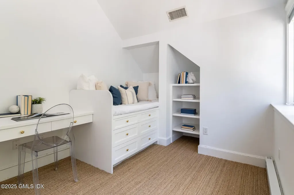 11 Conyers Farm Drive Greenwich CT 06831