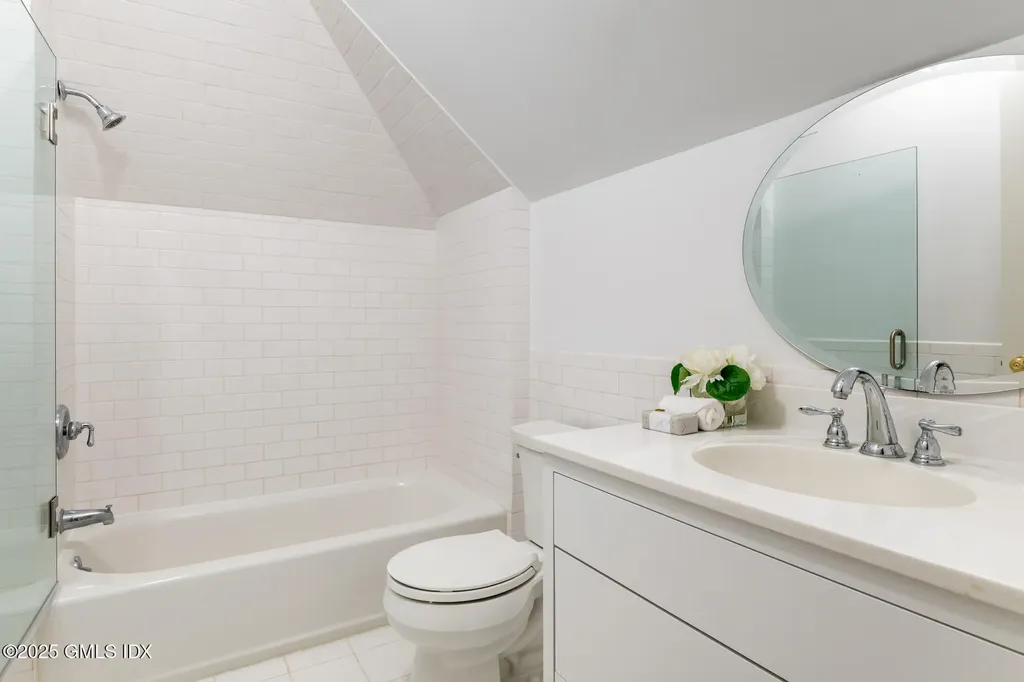 11 Conyers Farm Drive Greenwich CT 06831