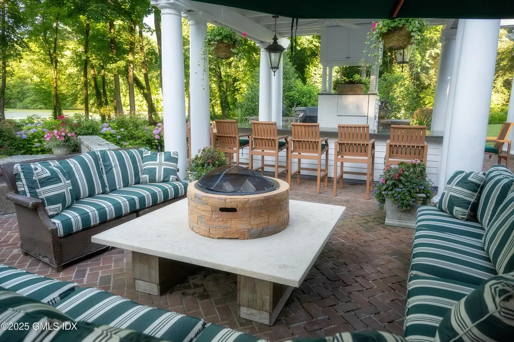 11 Conyers Farm Drive Greenwich CT 06831