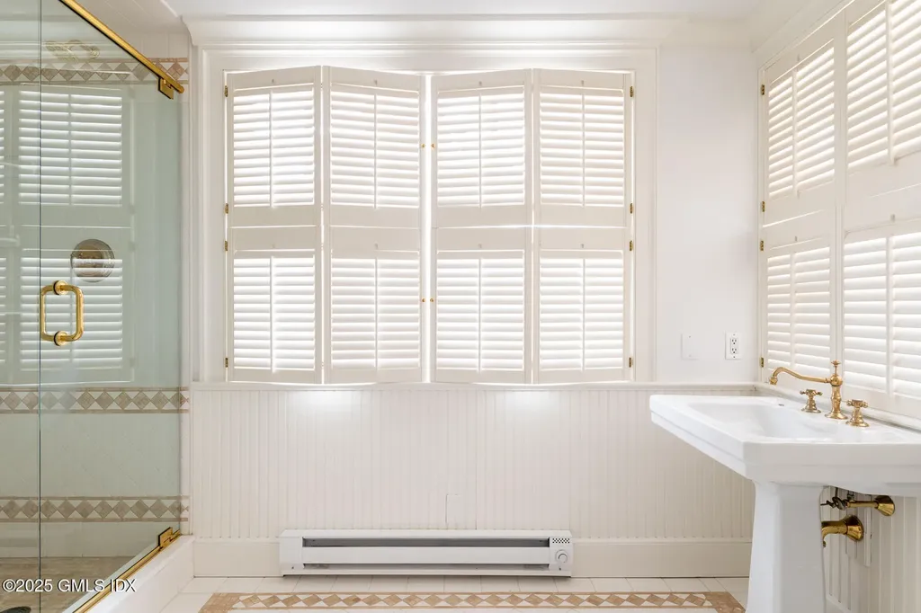 11 Conyers Farm Drive Greenwich CT 06831