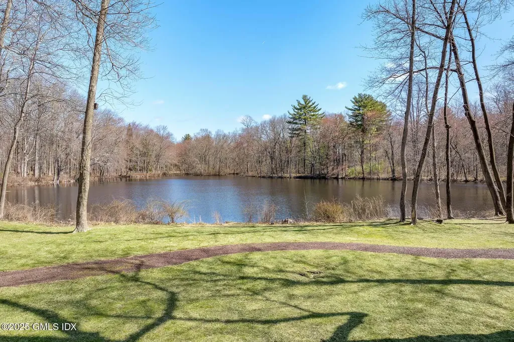 11 Conyers Farm Drive Greenwich CT 06831